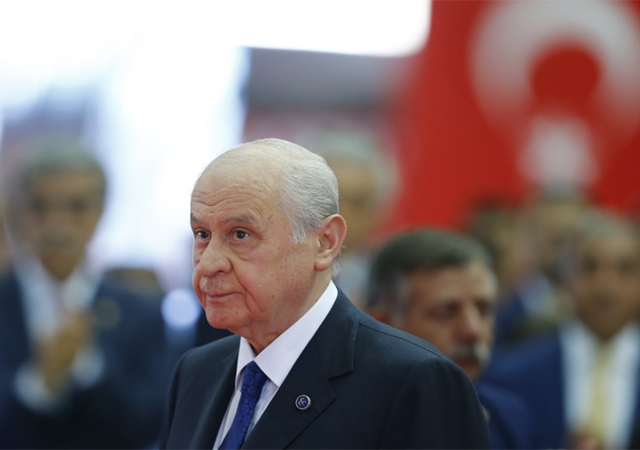 Bahçeli'den Akşener'e FETÖ'cü ve PKK'lılar imza verecek iması