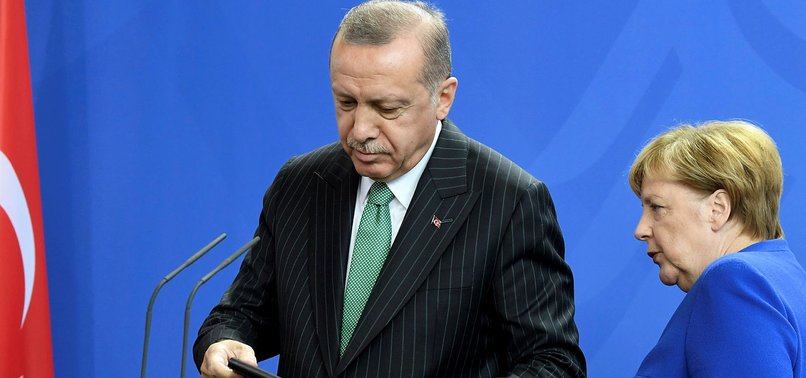 Erdoğan, Merkel'den 69 kişiyi istedi