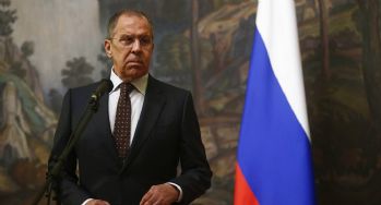 Lavrov: AB, ABD'ye bağlı kalıp kalmayacağına karar vermeli