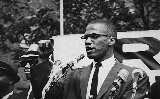 Büyük şehid Malcolm X'in hayatından kareler