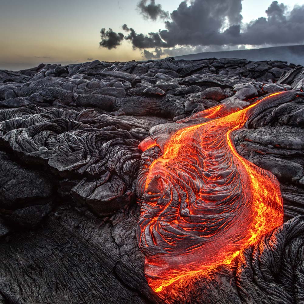 Kilauea Yanardağı patladı