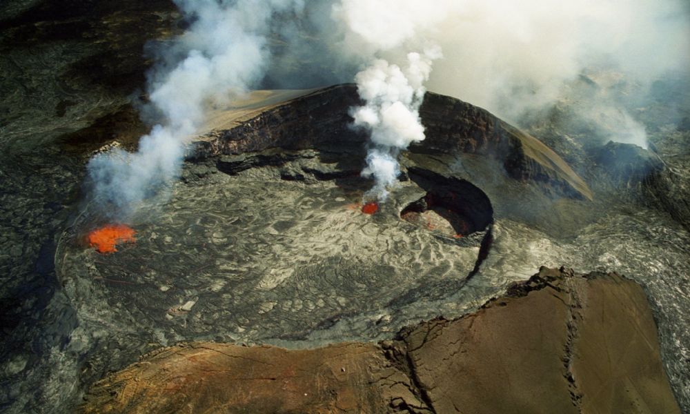 Kilauea Yanardağı patladı