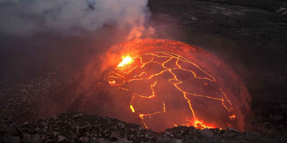 Kilauea Yanardağı patladı